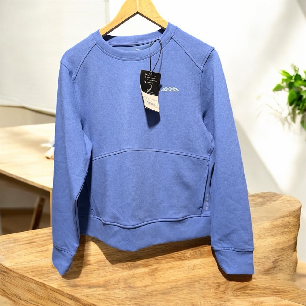 Zero Exposure Blue Pullover Sweatshirt with Mountain Logo